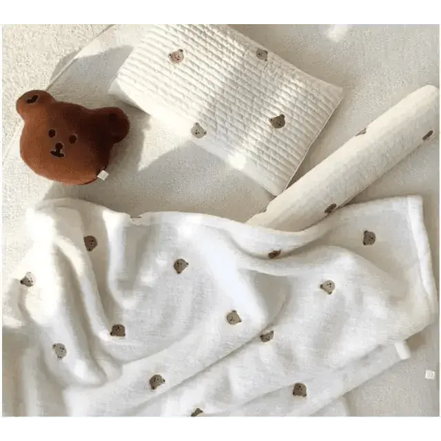 Couverture bébé brodée